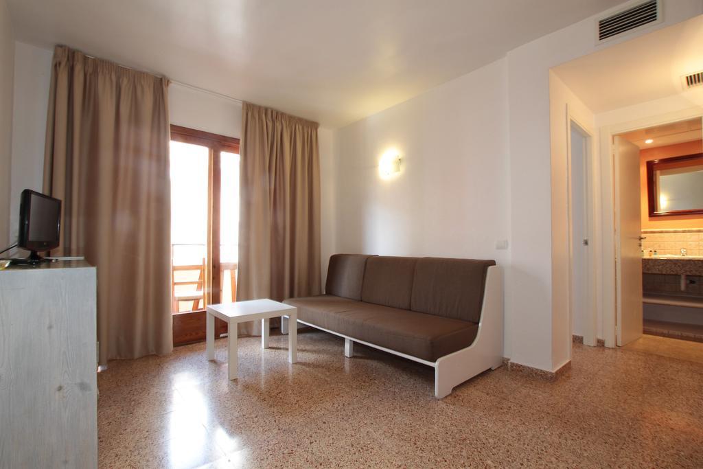 Apartamentos Ripoll Ibiza Ngoại thất bức ảnh
